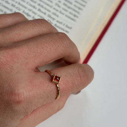 Brass petit ring〈Garnet〉