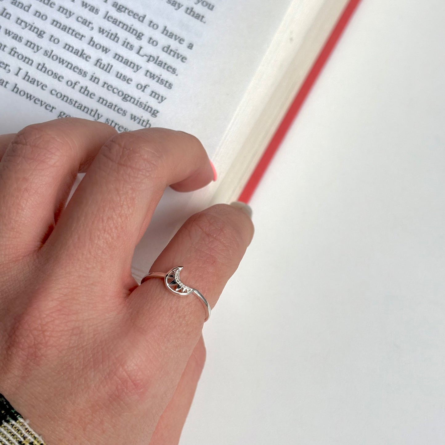 Moon plain ring 7
