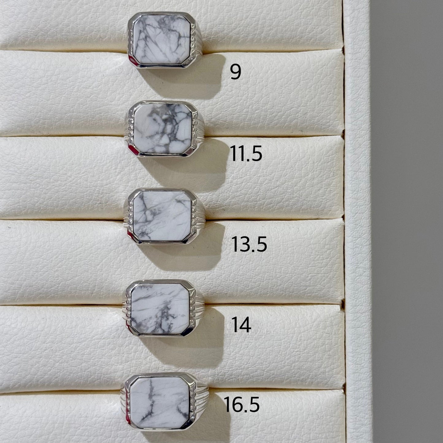 Square design ring 2