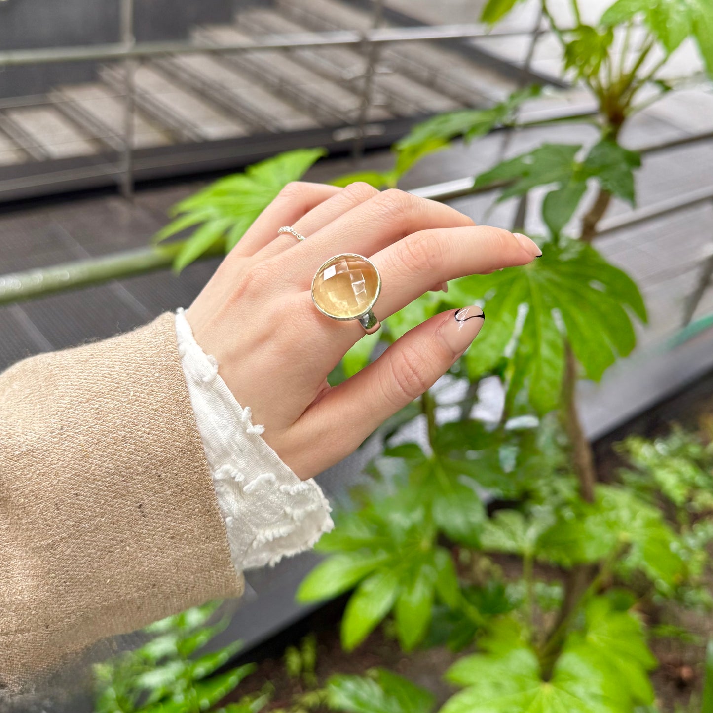 Big stone ring 5