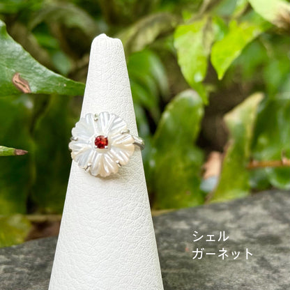 Flower carving ring