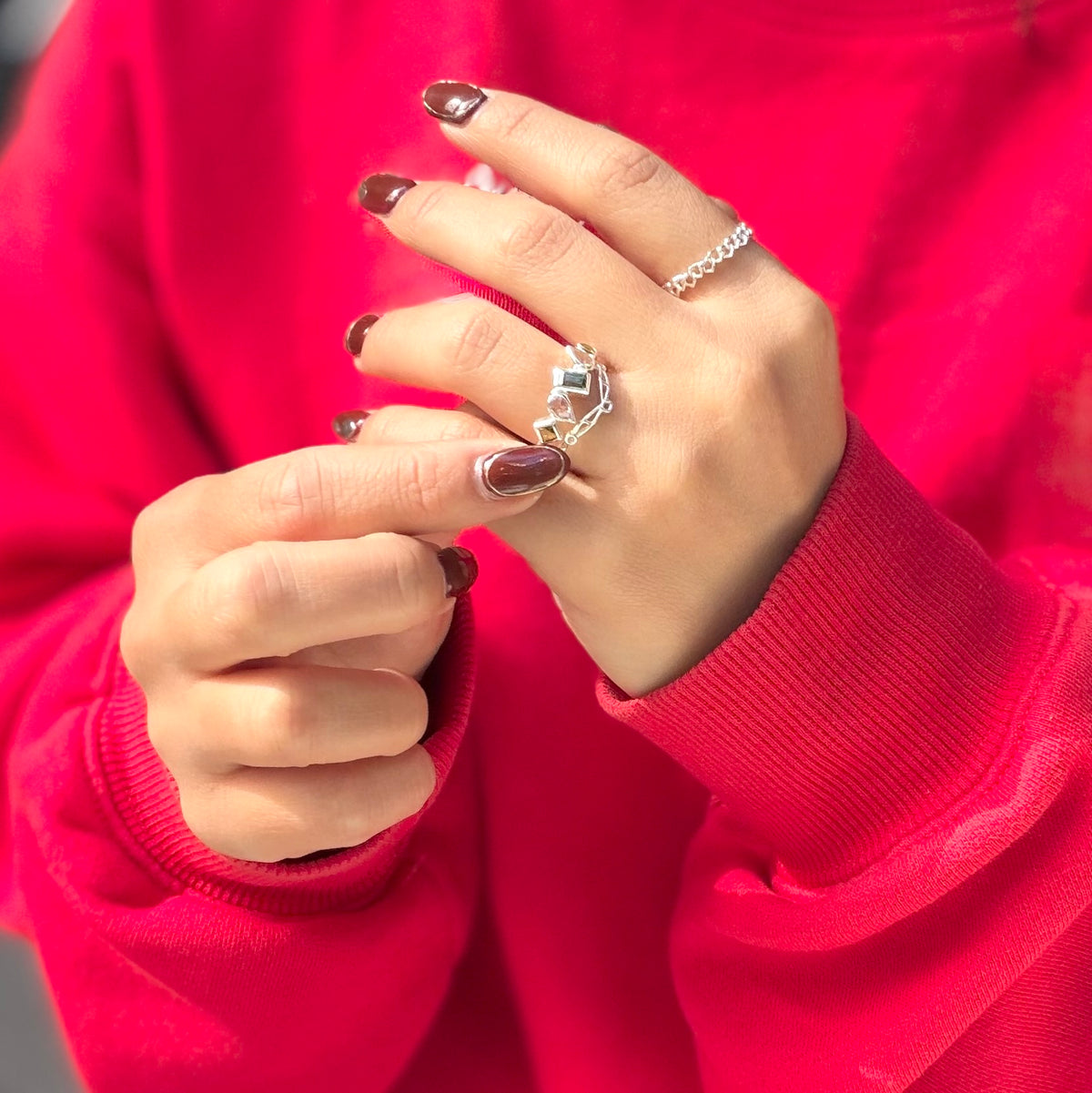 5stone ring 1