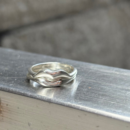 Lip plain ring 1