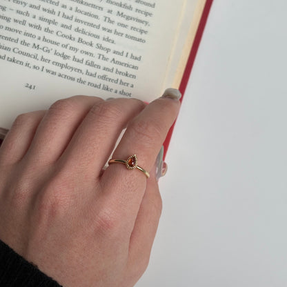 Brass petit ring〈Garnet〉