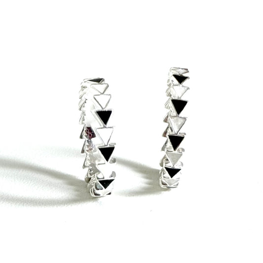 【オンライン先行】Triangle enamel ring 1