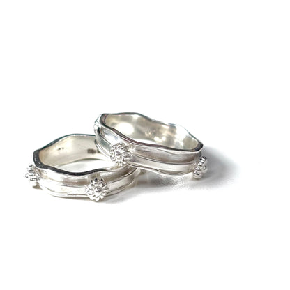 Flower rolling ring