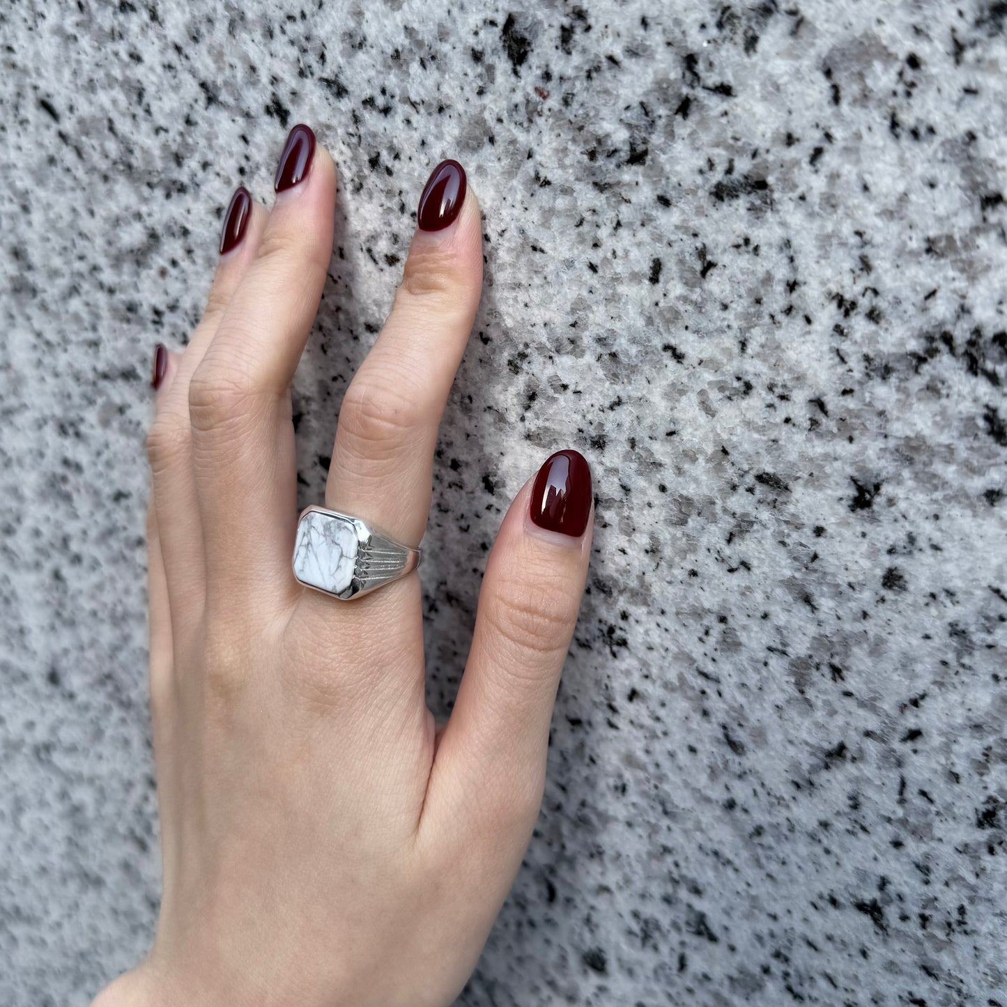 Square design ring 2