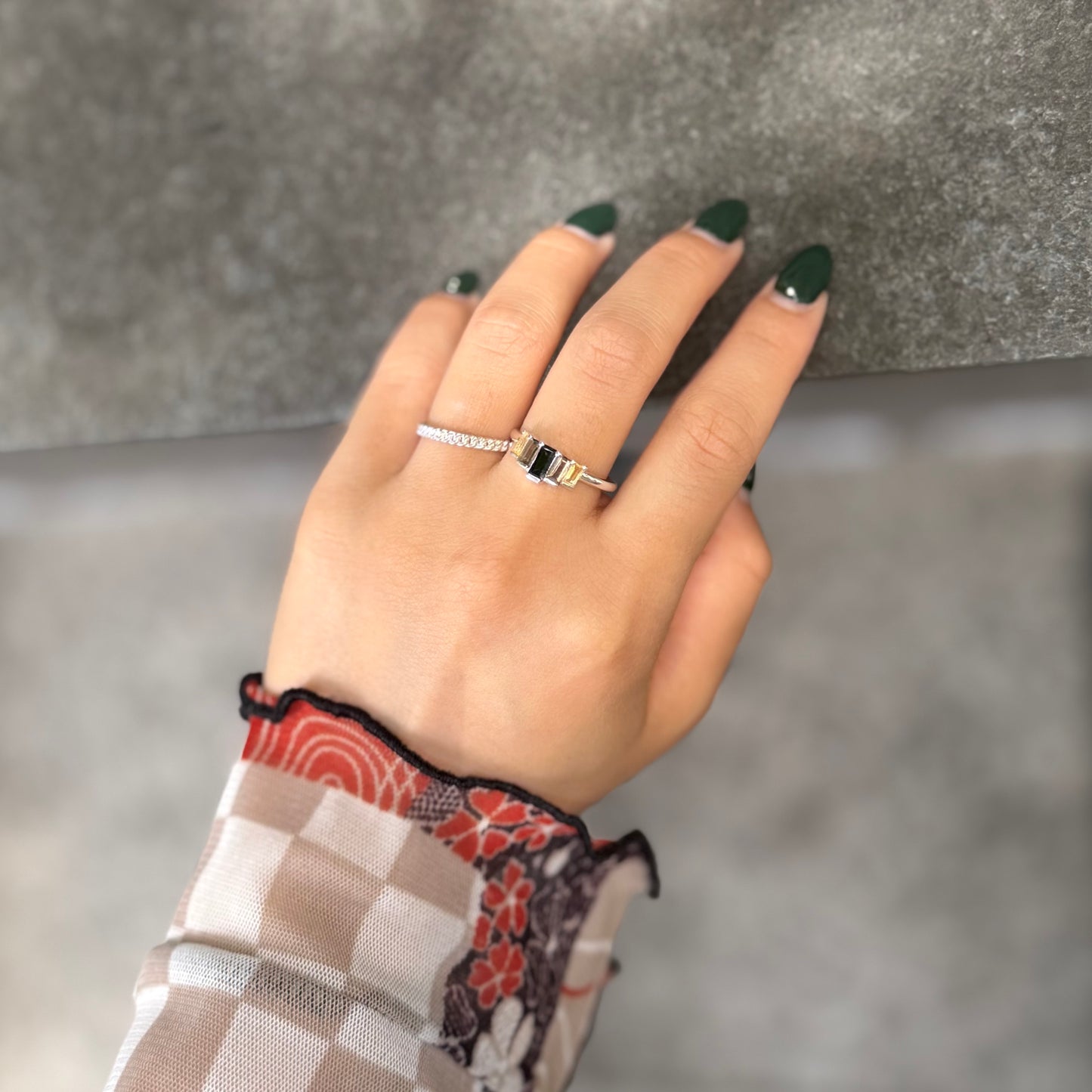 5stone ring 6