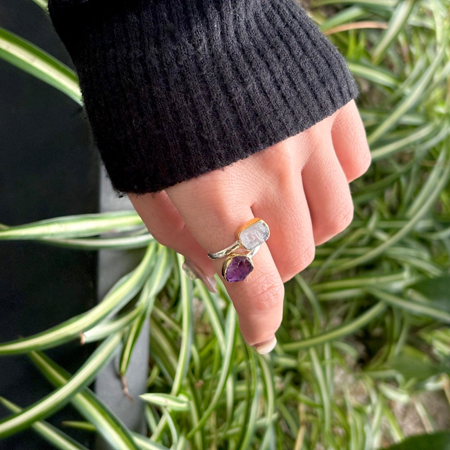 Roughcut 2stone ring 27