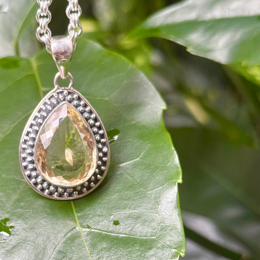 Big stone charm 1