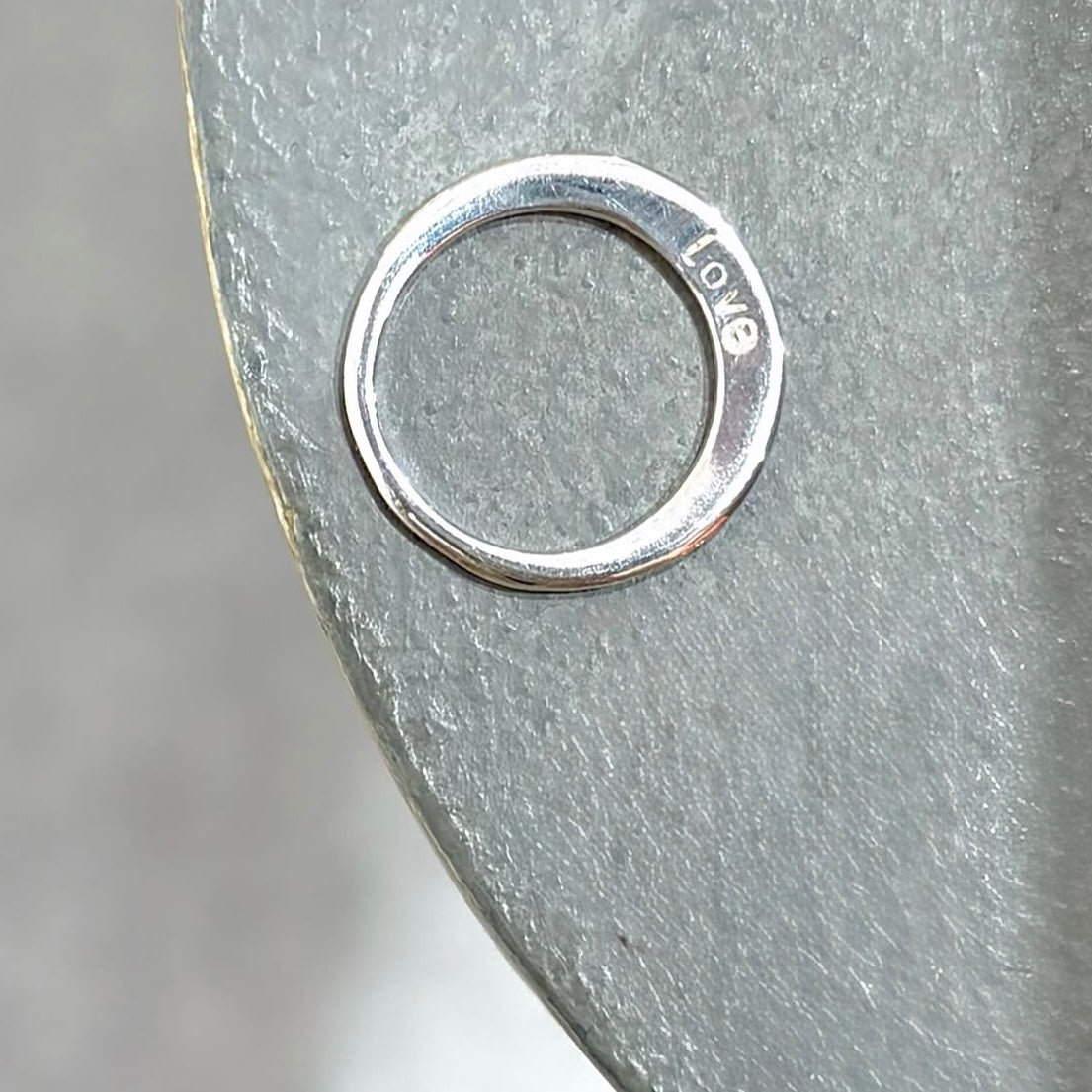 "Love" plain ring