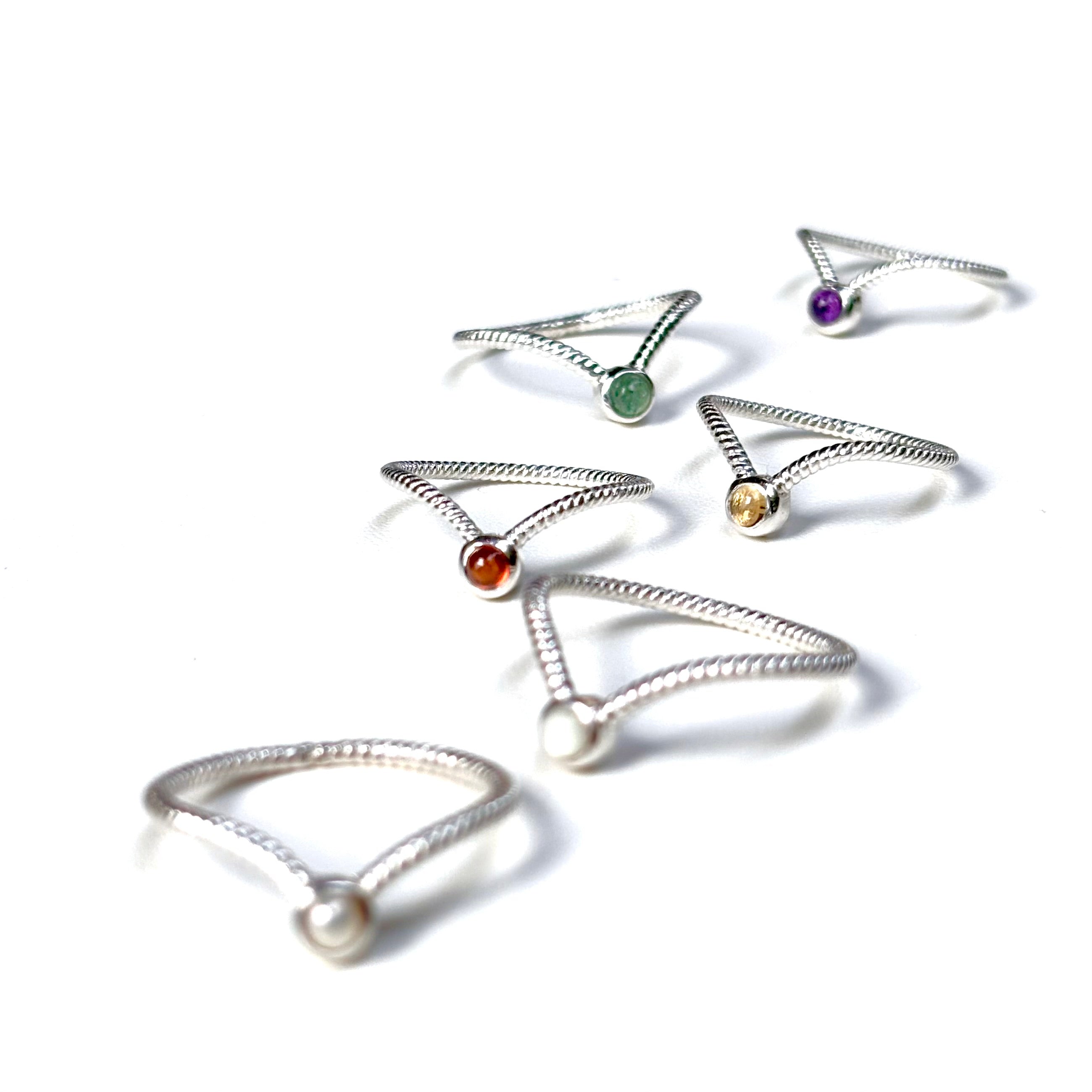 V design ring 2 – Biju mam