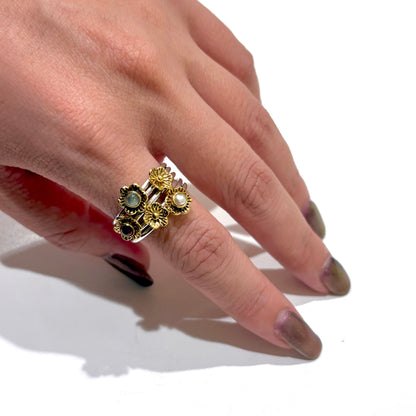 Flower stacking ring