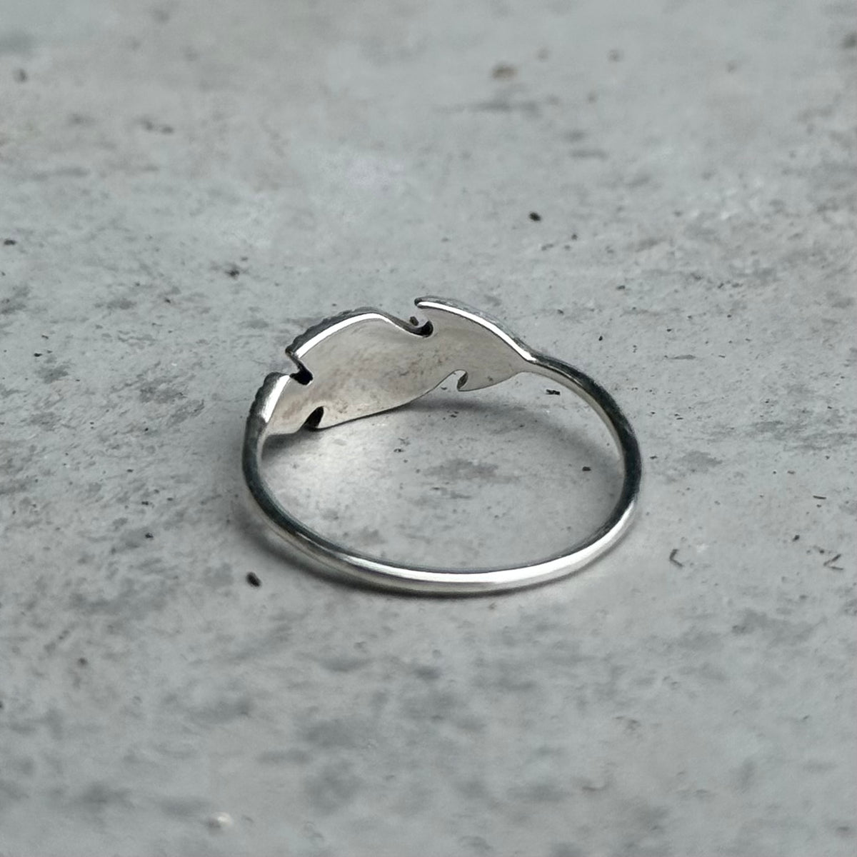 Feather plain ring 2