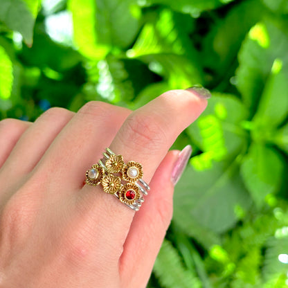 Flower stacking ring