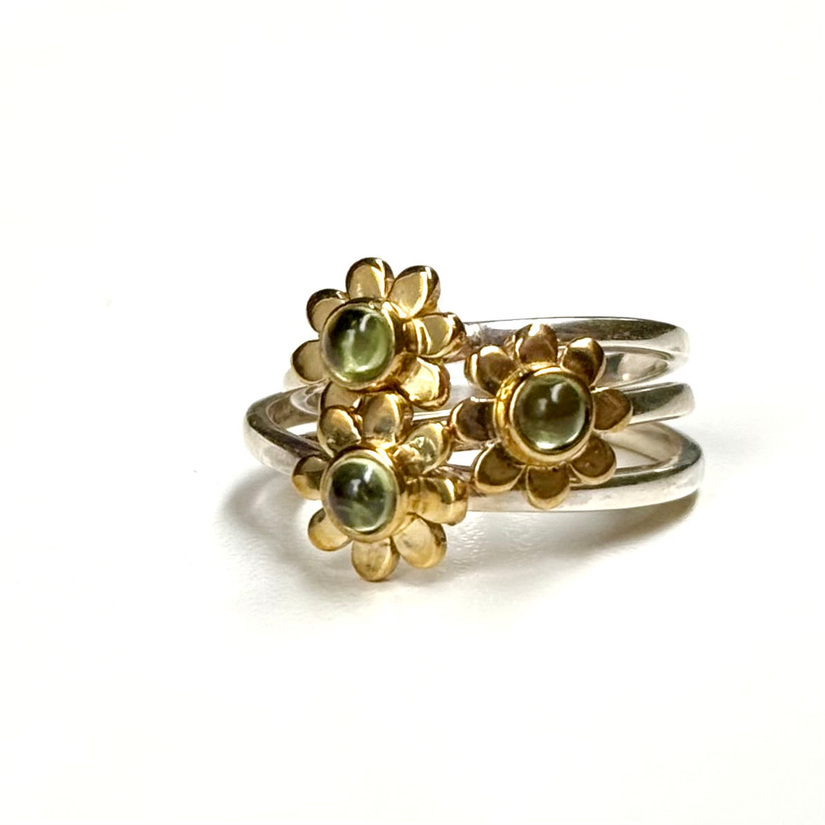 Flower design ring