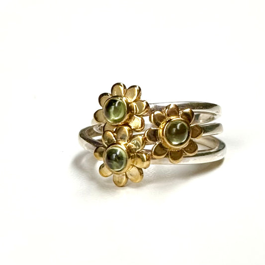 Flower design ring