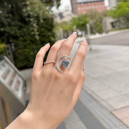 Moon design ring 9