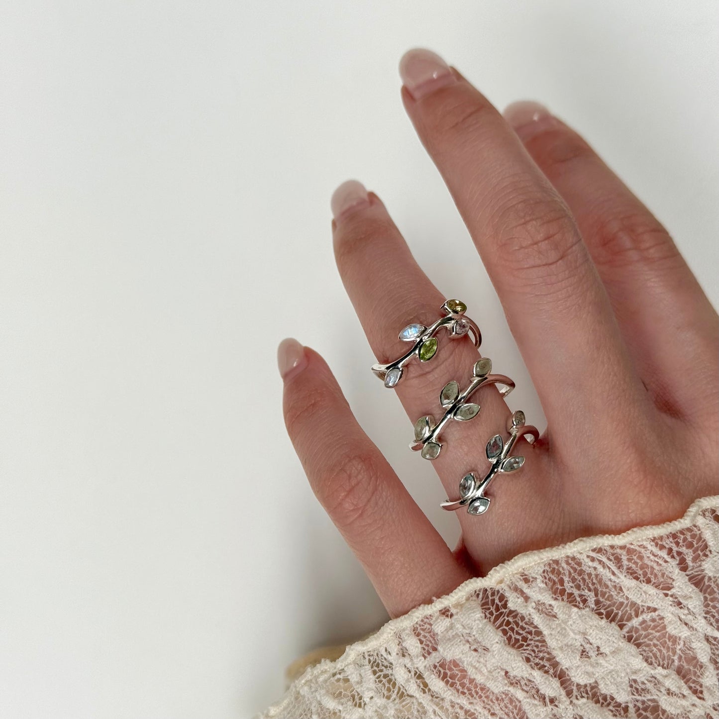 Leaf design ring