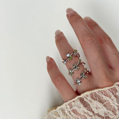 Leaf design ring