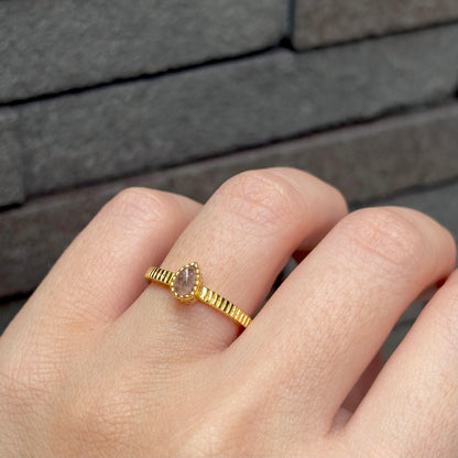 Brass petit ring 11