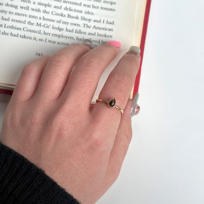 Brass petit ring〈Tiger eye〉