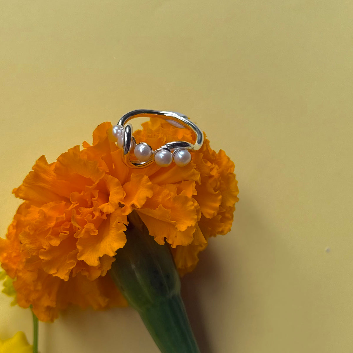 Pearl design ring 11