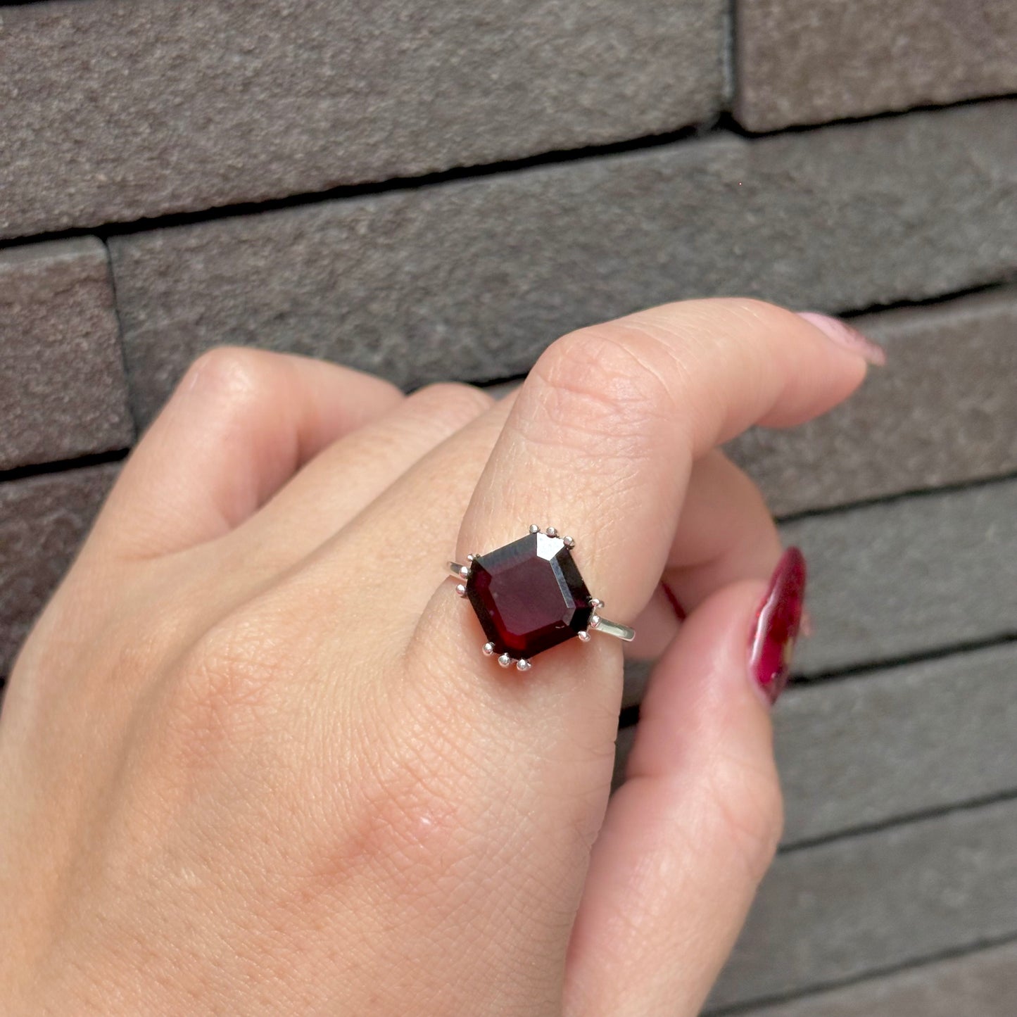 Square design ring 1