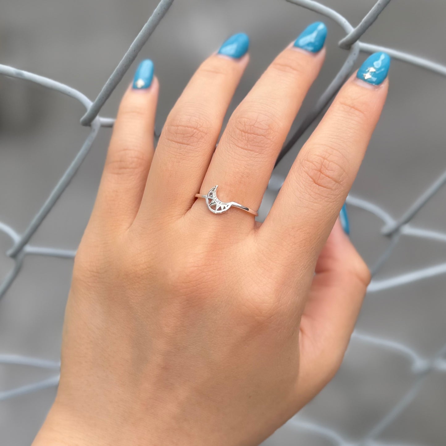 Moon plain ring 8