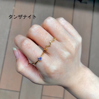 Brass petit ring 9