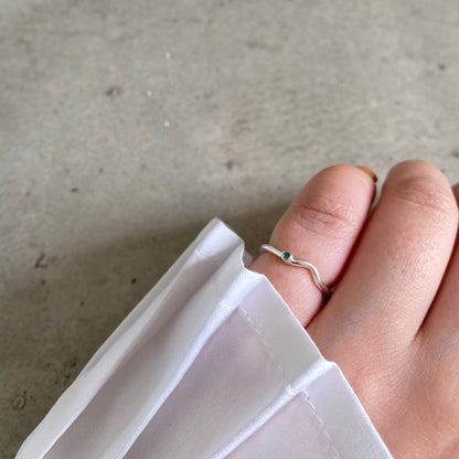 Petit stone wave ring