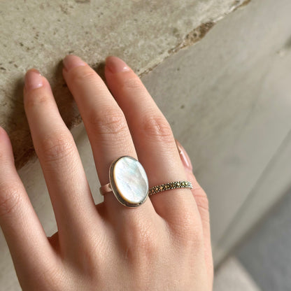 Shell design ring