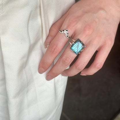 Big stone ring 2